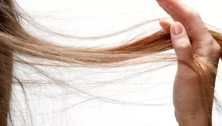 What Does Hair Loss Mean in a Dream?